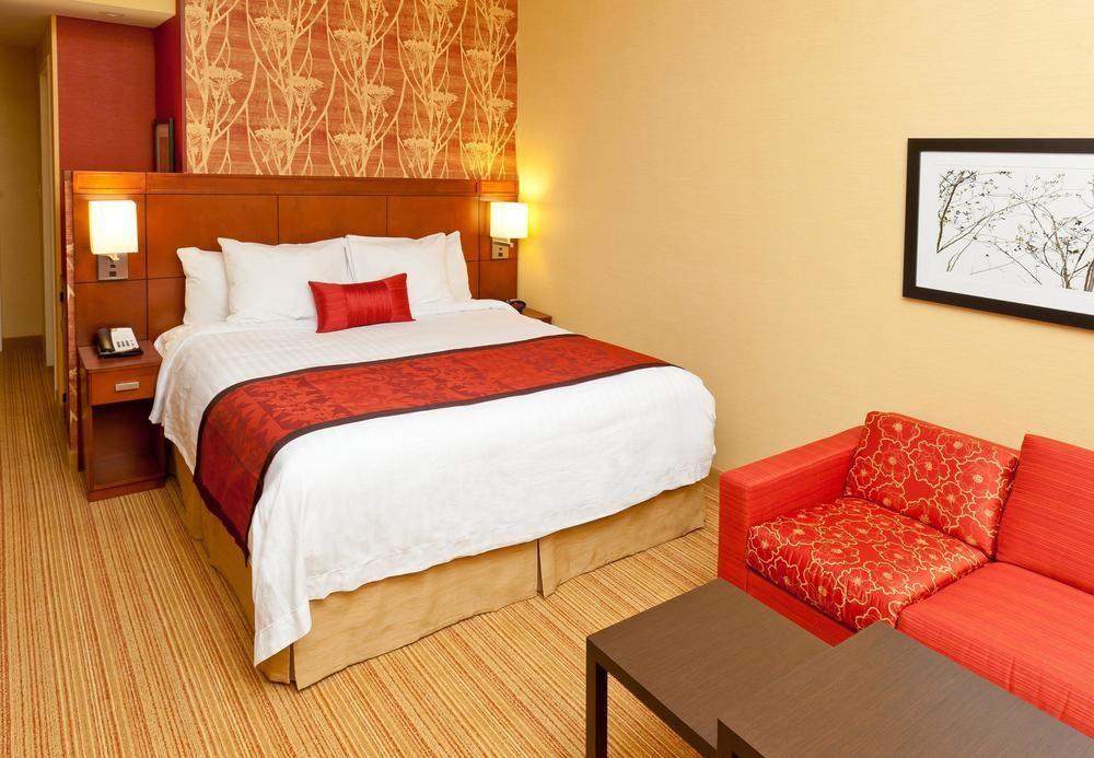Courtyard By Marriott Buffalo Airport Cheektowaga Bagian luar foto
