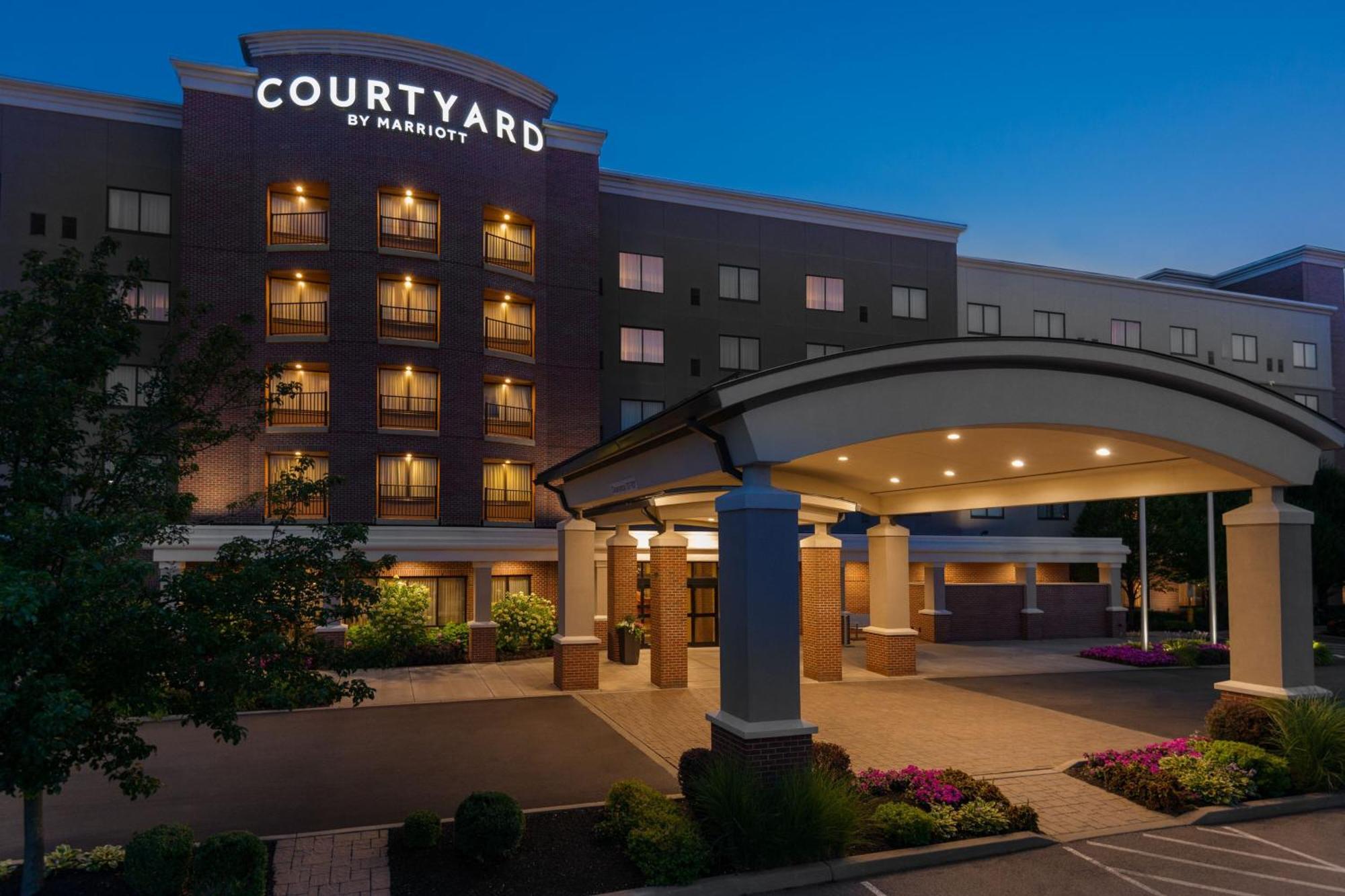 Courtyard By Marriott Buffalo Airport Cheektowaga Bagian luar foto