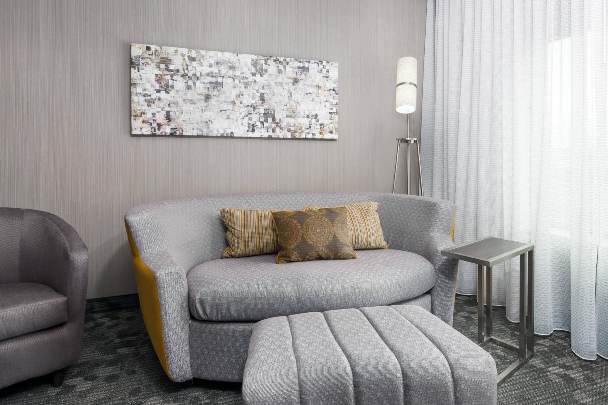 Courtyard By Marriott Buffalo Airport Cheektowaga Bagian luar foto