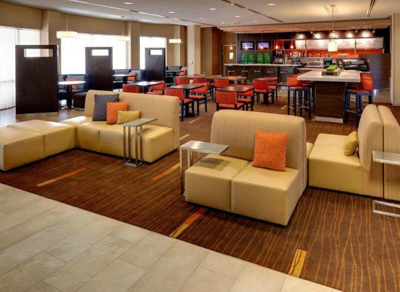 Courtyard By Marriott Buffalo Airport Cheektowaga Bagian luar foto